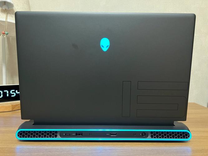 ALIENWARE外星人15 R3-0012SLV笔记本电脑-详细介绍