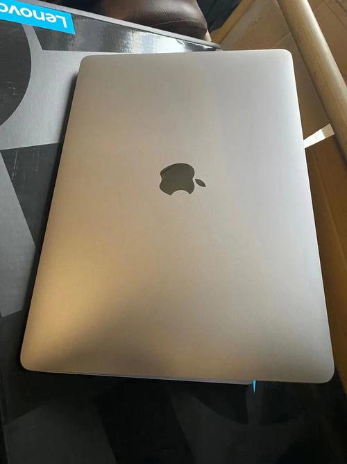 Apple MacBook Air 15.3英寸轻薄本（M2 8+10核、核芯显卡、8GB、256GB